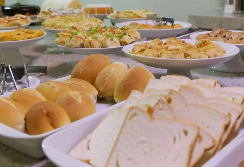 Dallas Hotel Premium