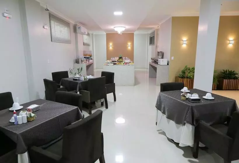 Dallas Hotel Premium