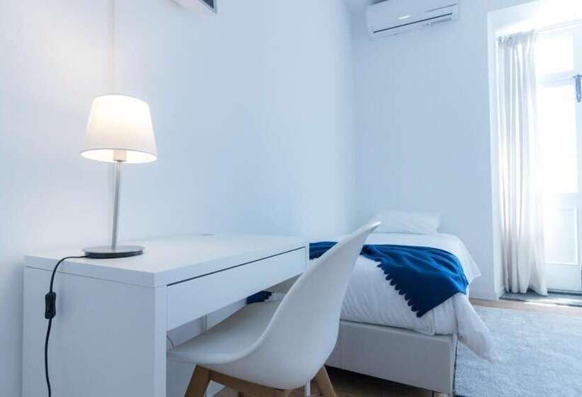 Отель Lagoa Hostel & Suites