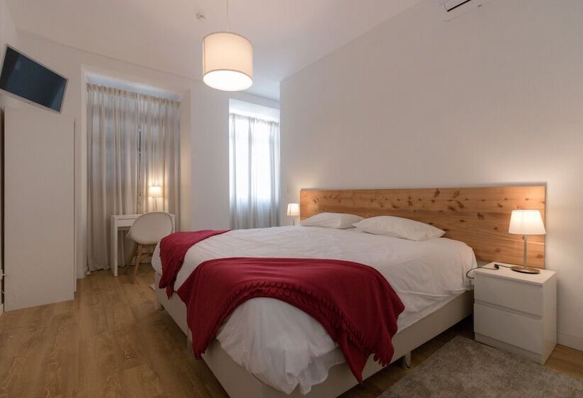 Отель Lagoa Hostel & Suites