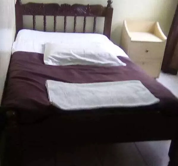 هتل Pekers Lodge