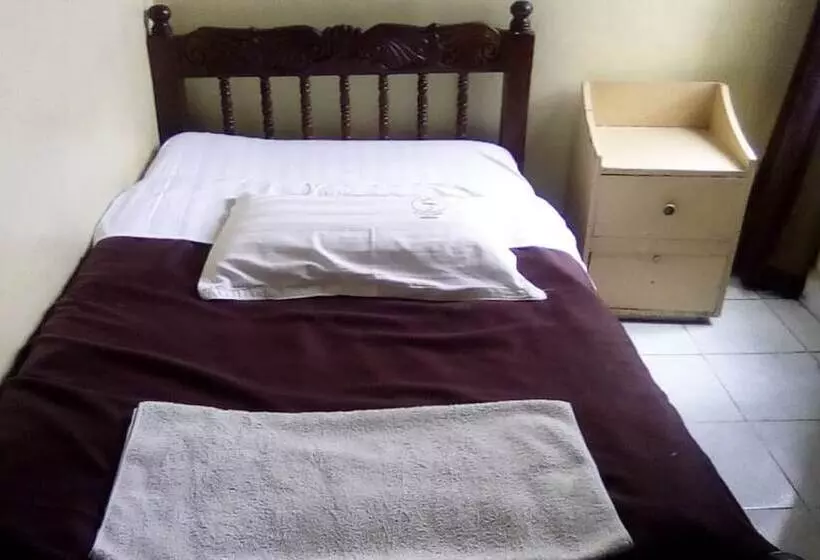 هتل Pekers Lodge