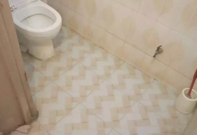 هتل Qwetu Guest House
