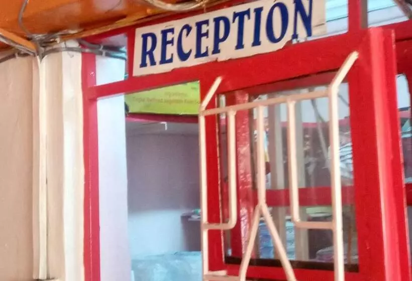 هتل Qwetu Guest House