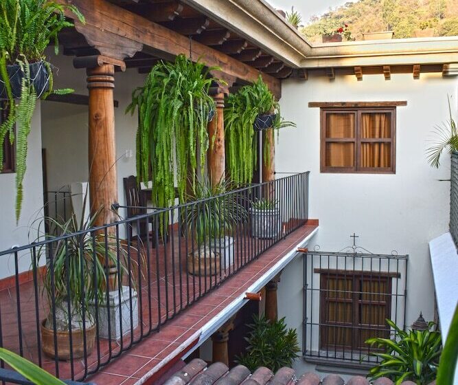 هتل Casa Mercedes