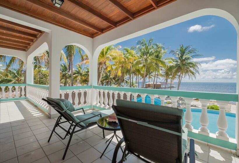 هتل Coral Bay Villas