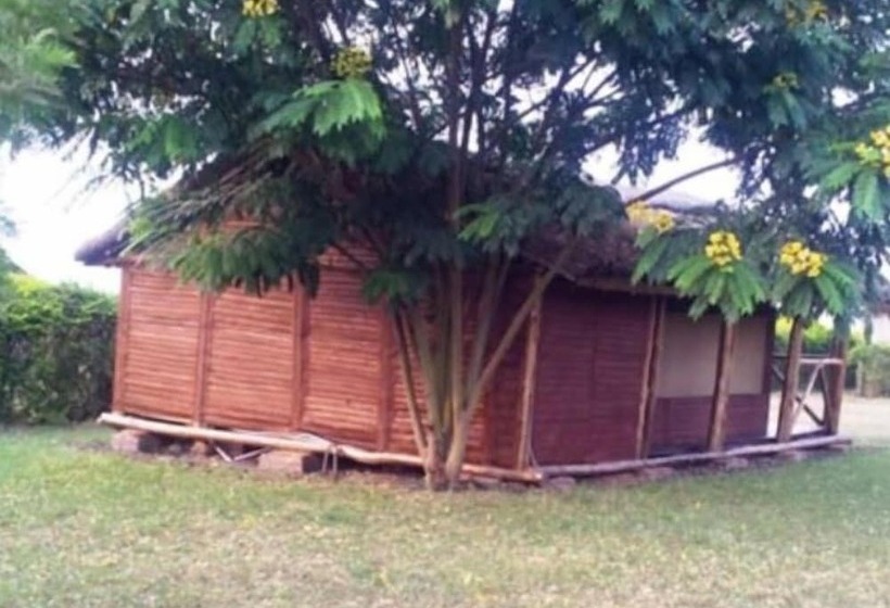 هتل Hippo Hill Lodge