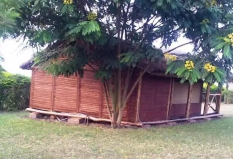 هتل Hippo Hill Lodge