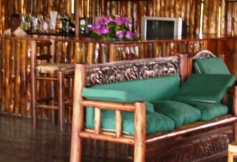 هتل Hippo Hill Lodge