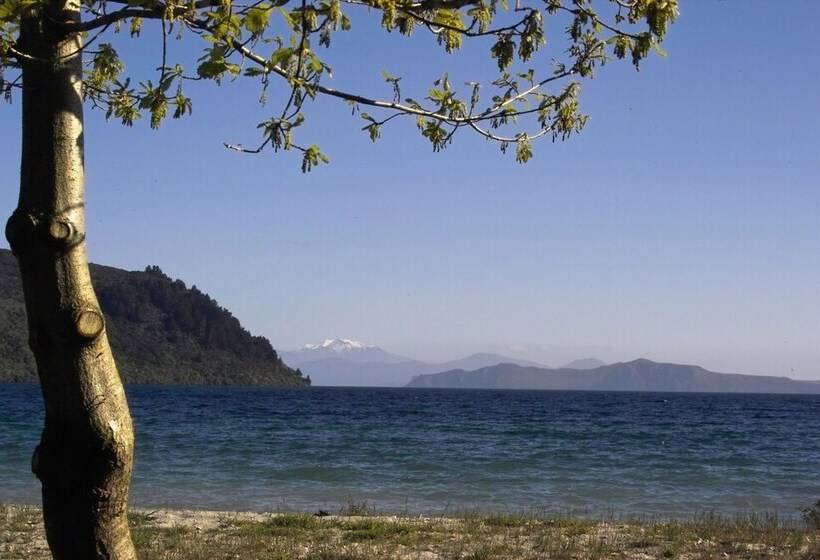 ホテル Orchard View Farmstay Retreat