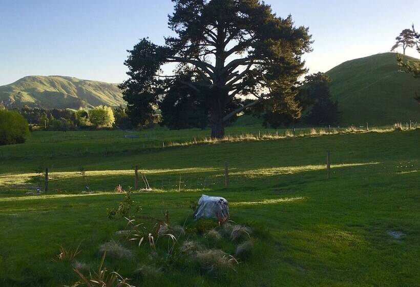 ホテル Orchard View Farmstay Retreat