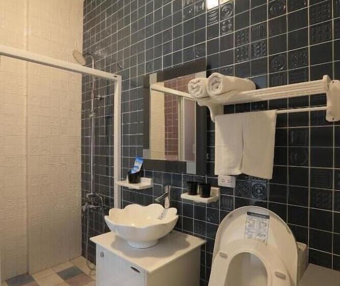 هتل The Riverview Retreats