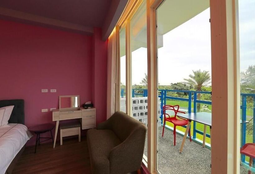 هتل The Riverview Retreats