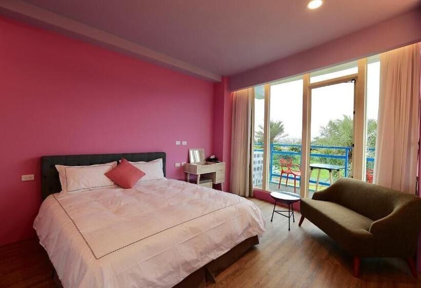 هتل The Riverview Retreats