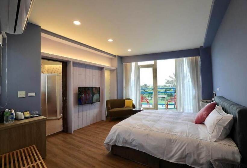 هتل The Riverview Retreats