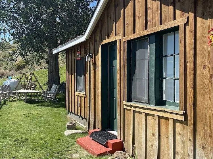 Hotelli Tioga Lodge At Mono Lake