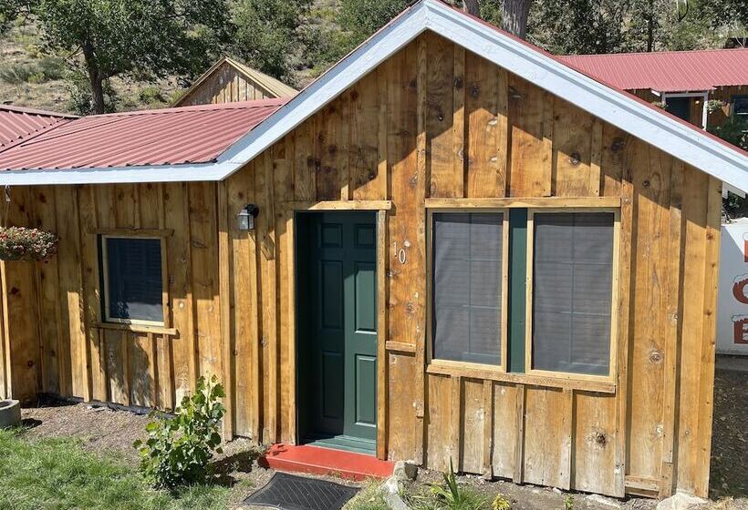 호텔 Tioga Lodge At Mono Lake