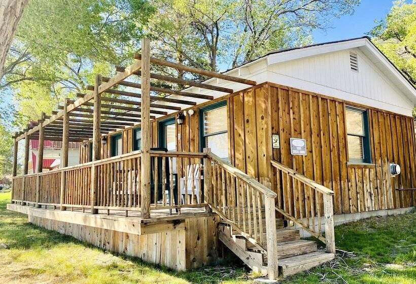 호텔 Tioga Lodge At Mono Lake