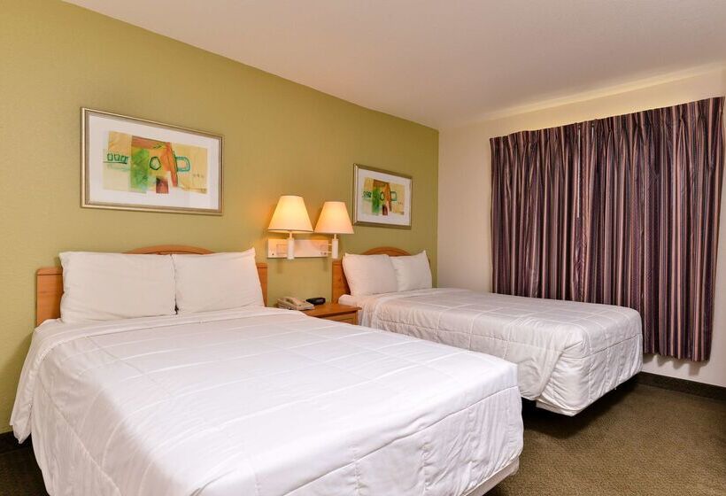 Americas Best Value Inn & Suites Winnie