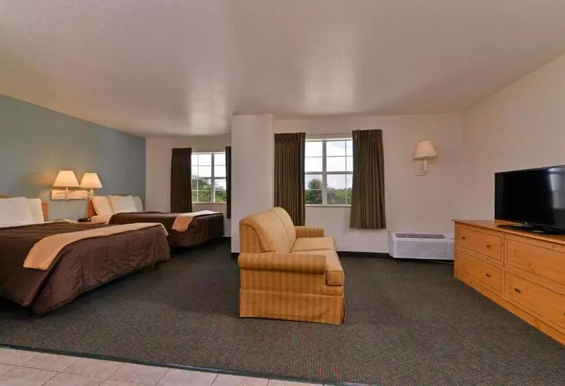 Americas Best Value Inn & Suites Winnie