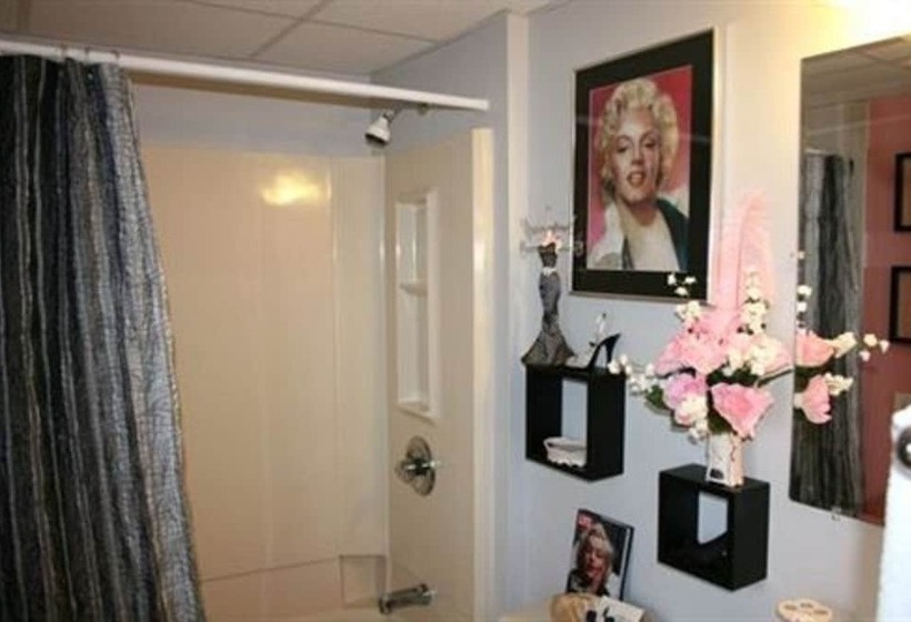 At The Waters Edge Bed & Breakfast