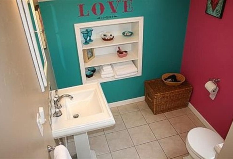 At The Waters Edge Bed & Breakfast