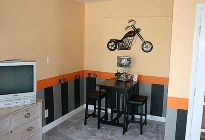 At The Waters Edge Bed & Breakfast