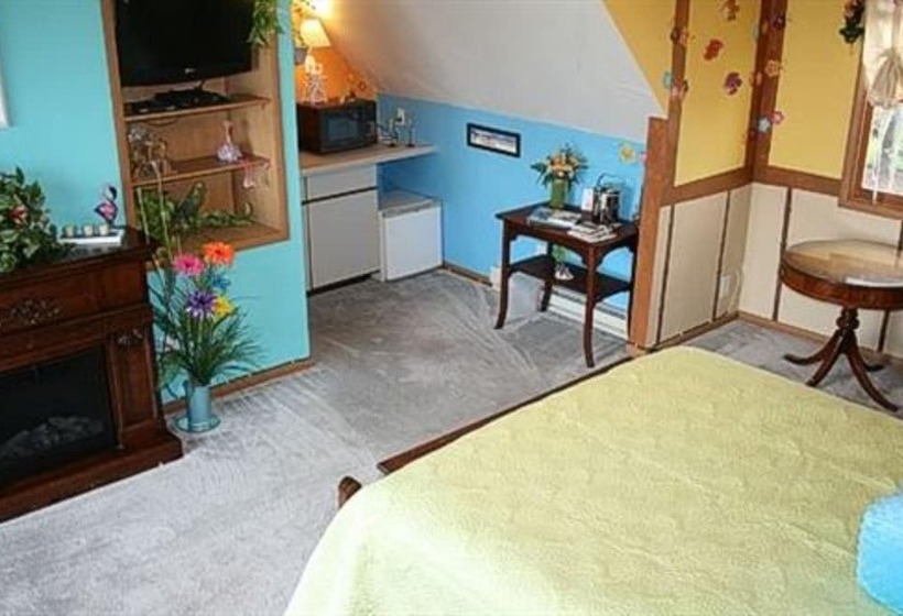 At The Waters Edge Bed & Breakfast