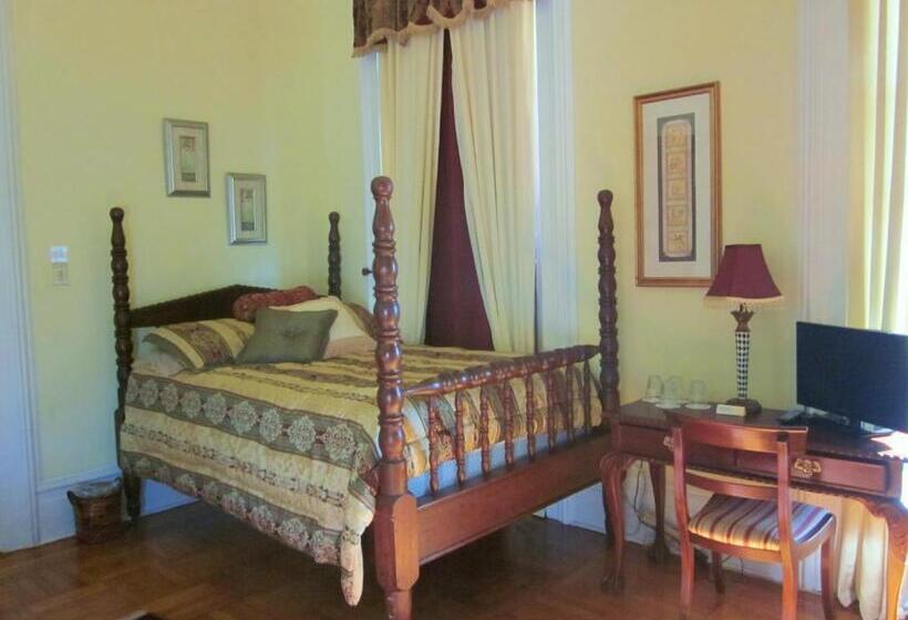 مبيت وإفطار Baer House Inn