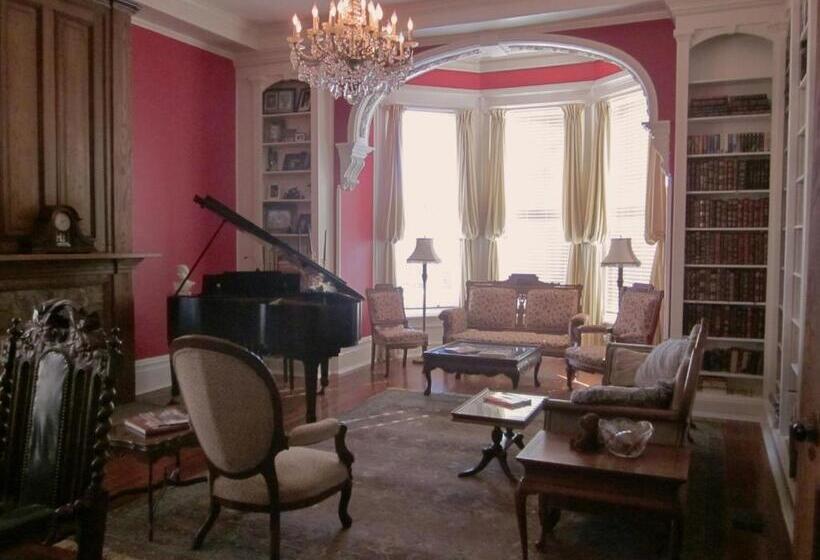 مبيت وإفطار Baer House Inn