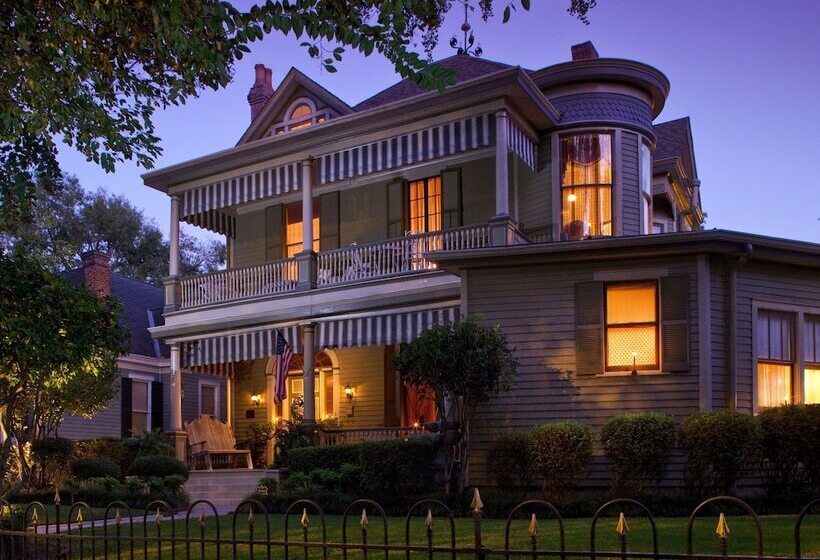 مبيت وإفطار Devereaux Shields House