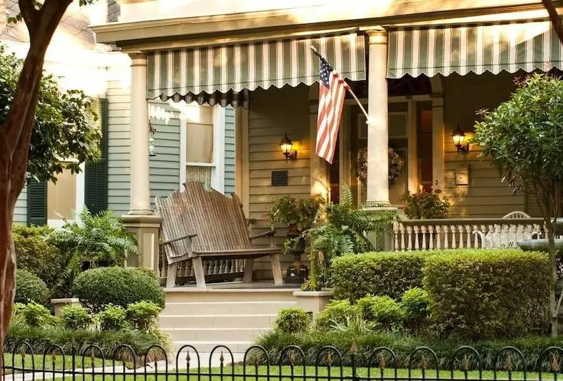 مبيت وإفطار Devereaux Shields House