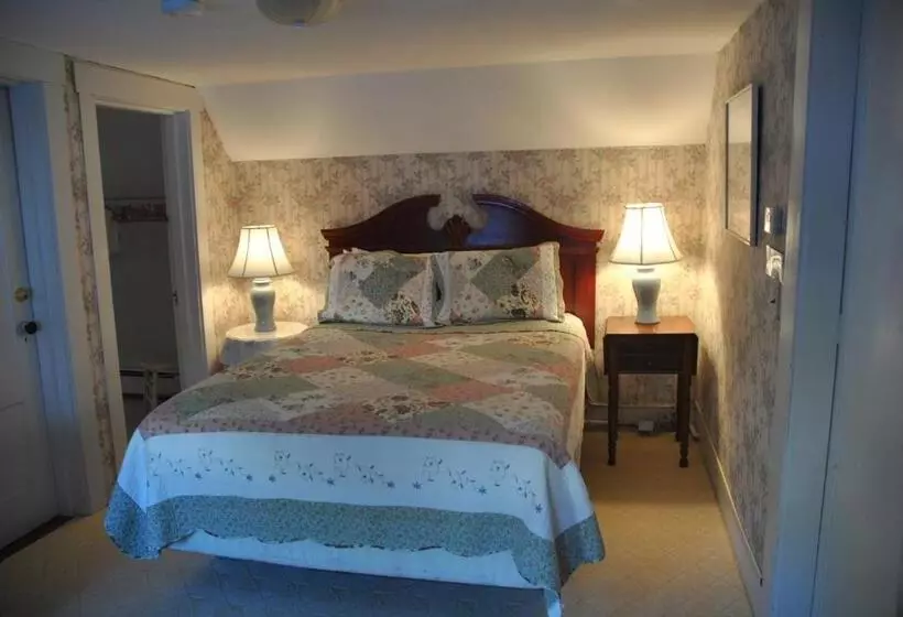 Bed and Breakfast Echo Lake Inn