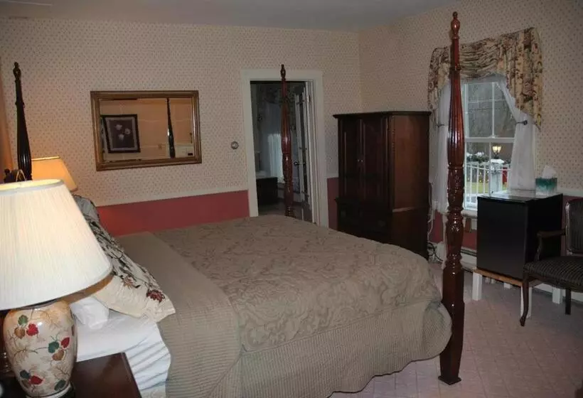 Bed and Breakfast Echo Lake Inn