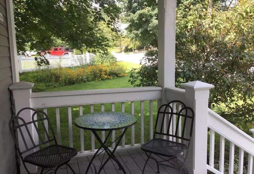 ベッドアンドブレックファースト Eddington House Inn