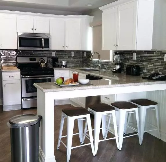 ベッドアンドブレックファースト Newport Beach