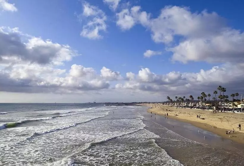 ベッドアンドブレックファースト Newport Beach