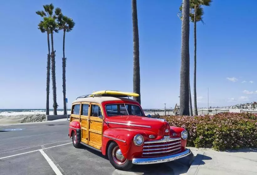 ベッドアンドブレックファースト Newport Beach