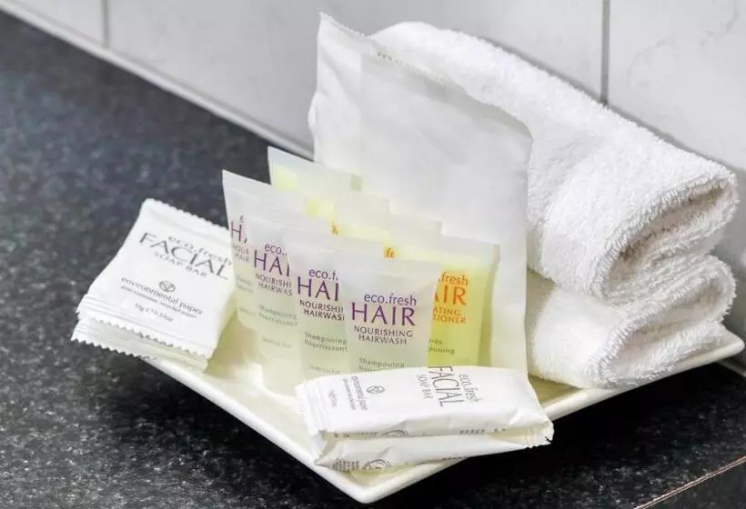 Bridges On Meninya Motel & Apartments