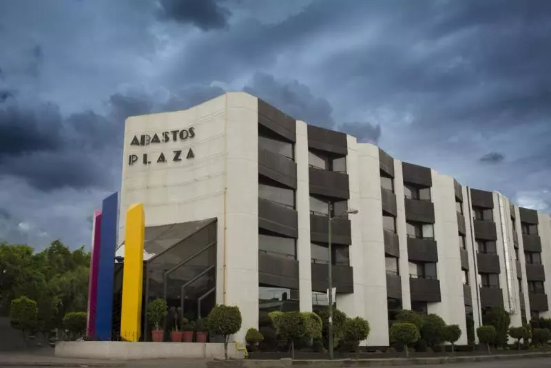 ホテル Abastos Plaza