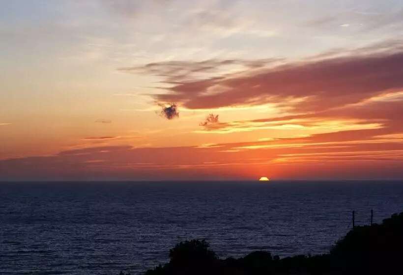 Отель Auberge Ferayola