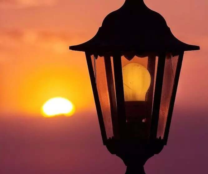 Отель Auberge Ferayola