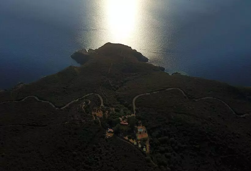 Отель Auberge Ferayola