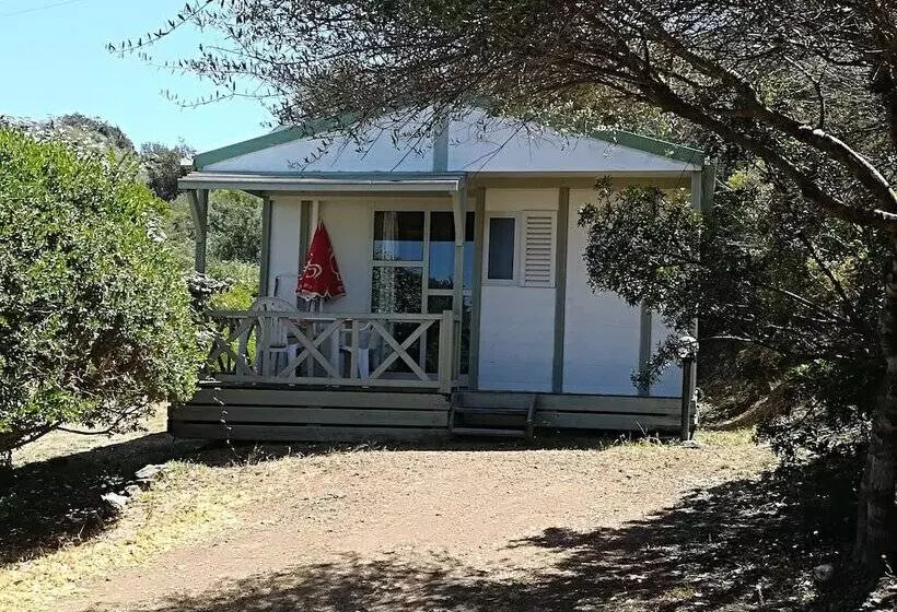 Отель Auberge Ferayola