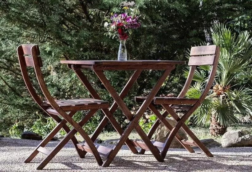 Отель Auberge Ferayola