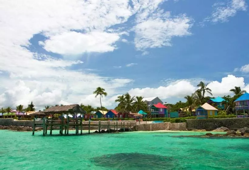 Hotel Compass Point Beach Resort