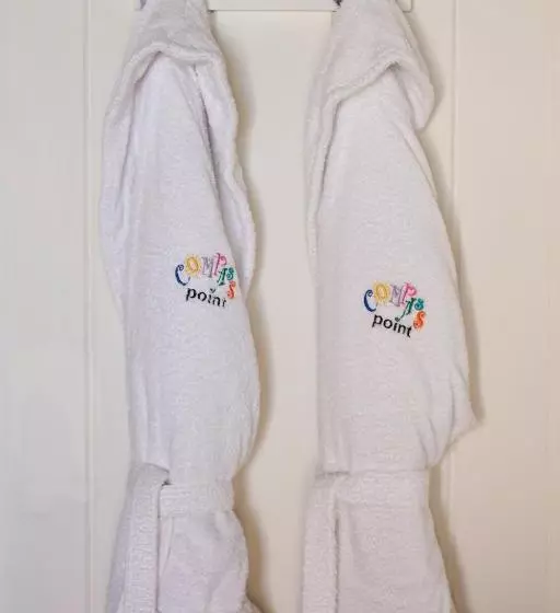 Hotel Compass Point Beach Resort