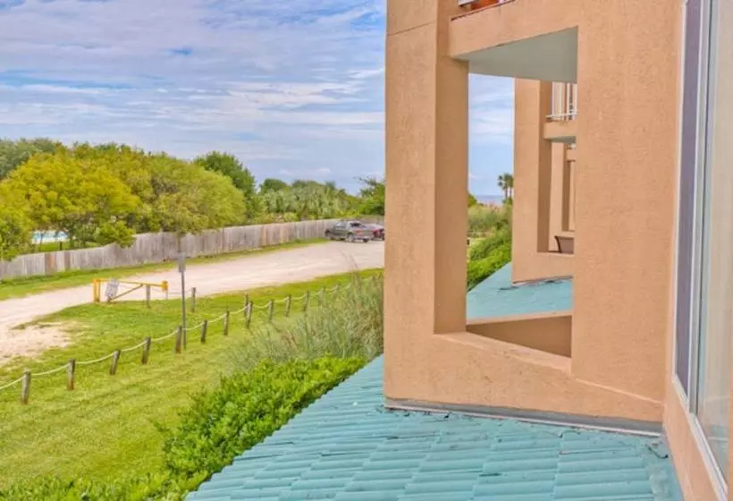 هتل Hodnett Cooper's North Breakers Condos