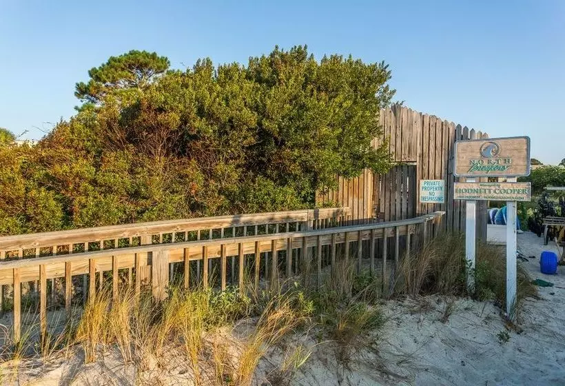 هتل Hodnett Cooper's North Breakers Condos