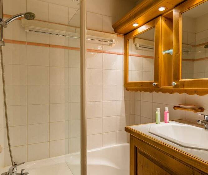 هتل Lagrange Vacances Le Village Des Lapons